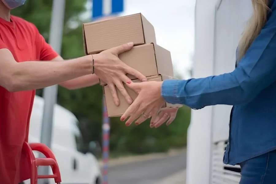 Các đơn hàng giao xa trung tâm có thể cần thêm thời gian trung chuyển