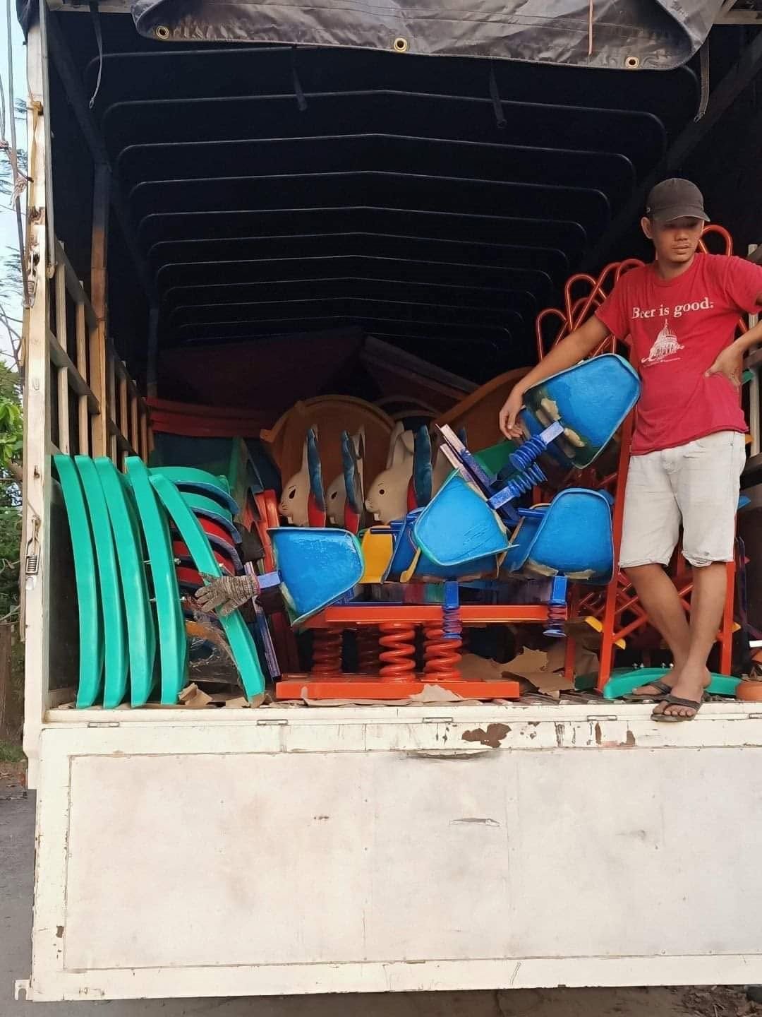 Thiết bị vui chơi cồng kềnh